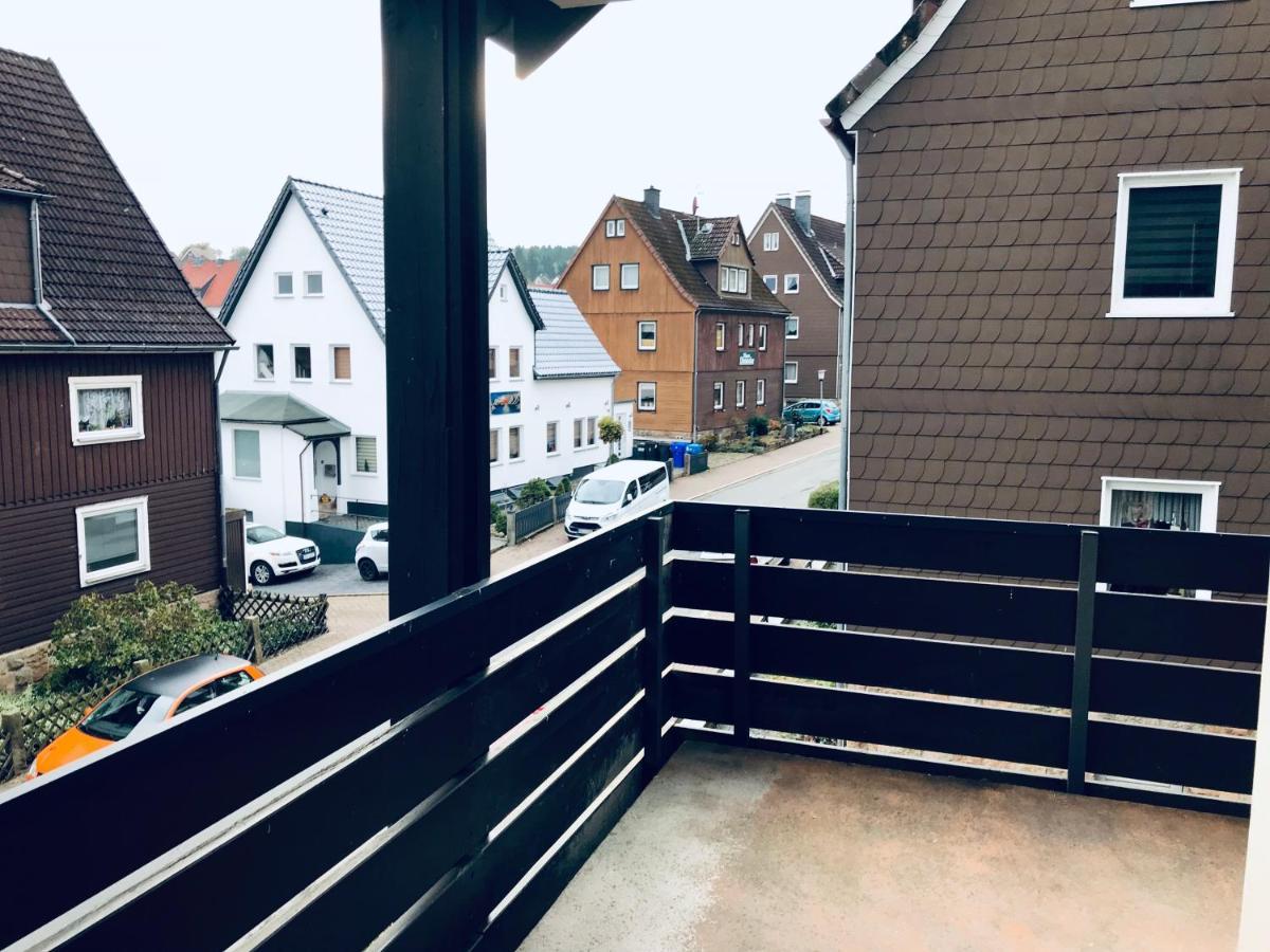 Grosse Wohnung - Kamin - Balkon - Boxspringbett - Skiwiese Braunlage Exterior photo